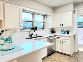 1911  Greenhaven Drive 