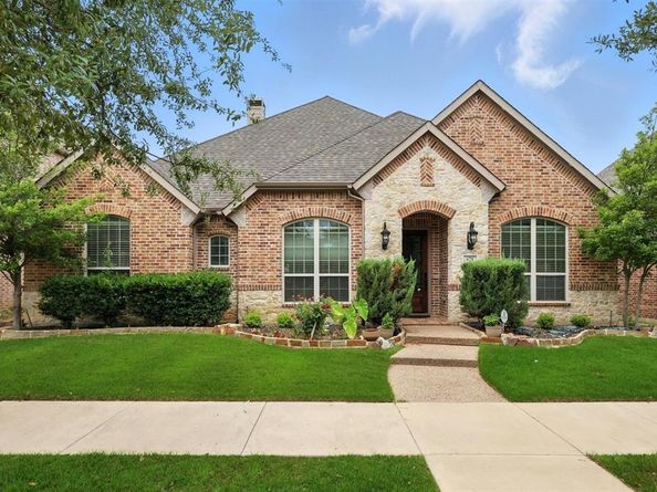 628  Four Stones Boulevard , Lewisville Texas 75056