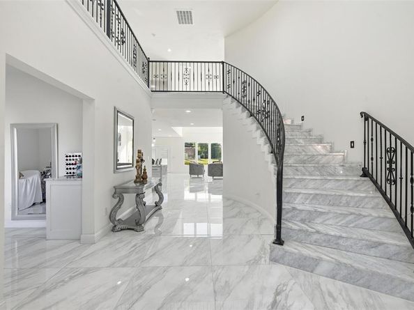 7725  Lakeview Circle , Fort Worth Texas 76179