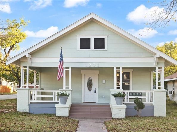 1201 W Arlington Avenue , Fort Worth Texas 76110