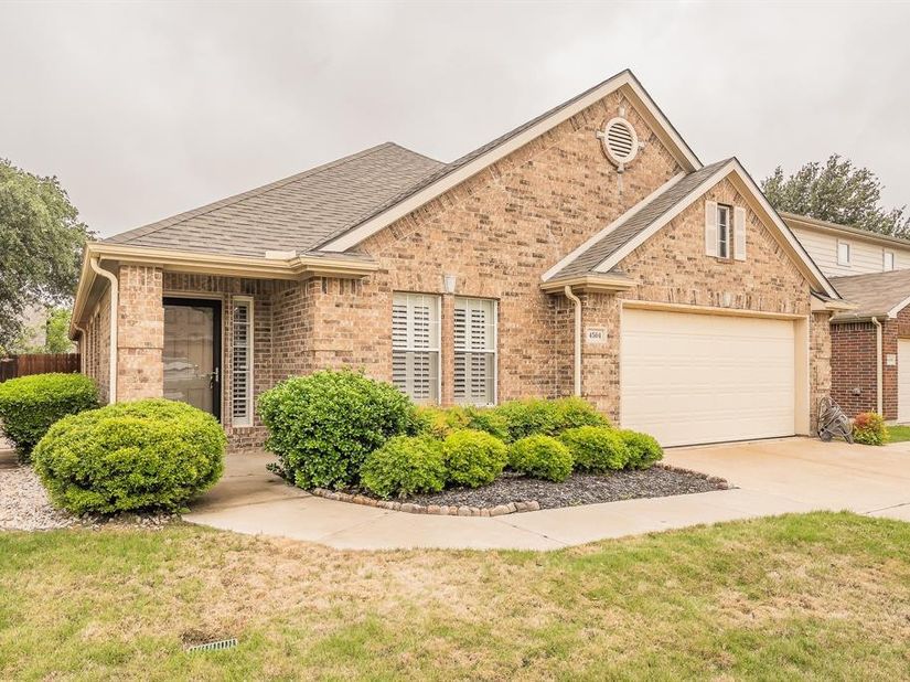 4504  Chris Drive , Fort Worth Texas 76244