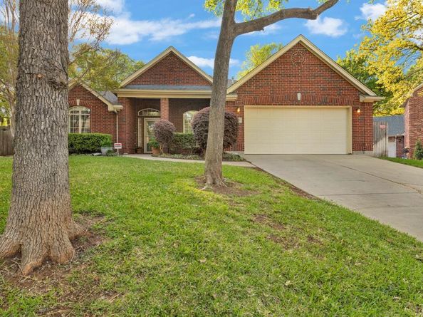 6705  Marie Weldon Court , Arlington Texas 76001