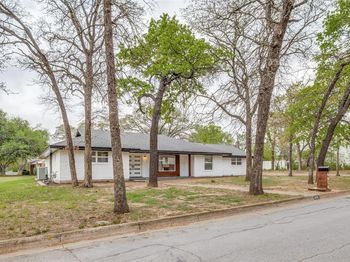 6016  Jacqueline Road 