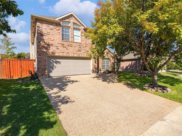 9427  Vista Circle , Irving Texas 75063