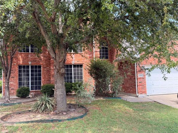 1212  Badbury Lane , Grand Prairie Texas 75052