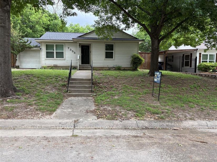 7333  Brazos Avenue , Fort Worth Texas 76116