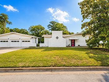 203  Lakeridge Road 