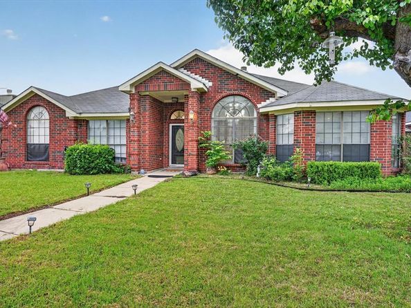 1701  Briargrove Drive , Mesquite Texas 75181