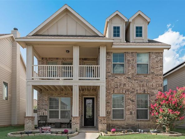 1033  Bruni Court , Aubrey Texas 76227