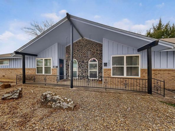 153  Sheri Lane , Hurst Texas 76053