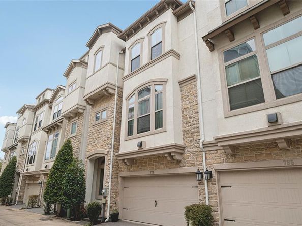 779  Lacey Oaks Place , Dallas Texas 75204