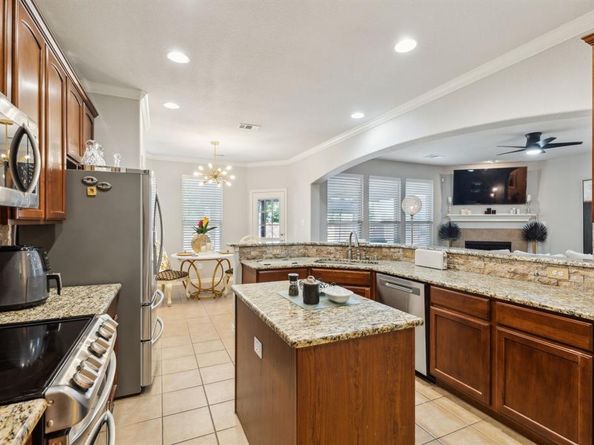 541  Kirby Drive , Argyle Texas 76226