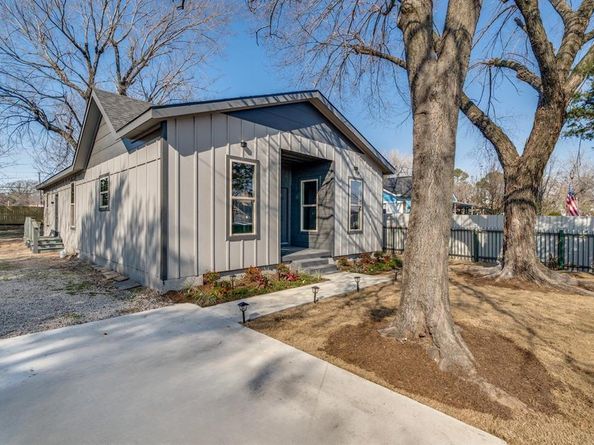 1113  Seaford Drive , Dallas Texas 75217