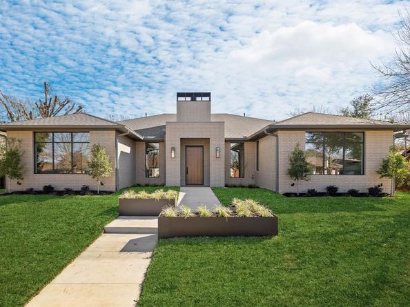 3832  Blue Trace Lane , Farmers Branch Texas 75244