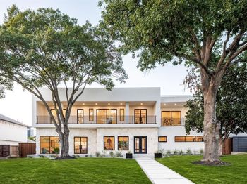 5525  Charlestown Drive 