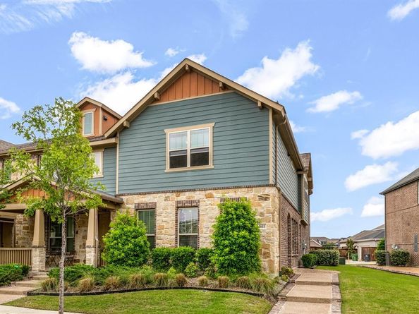 4611  Smokey Quartz Lane , Arlington Texas 76005