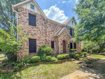 1528  Chestnut Drive 