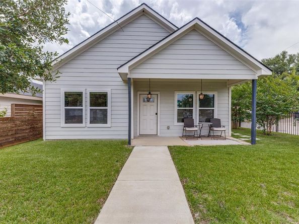 2000  Langston Street , Fort Worth Texas 76105