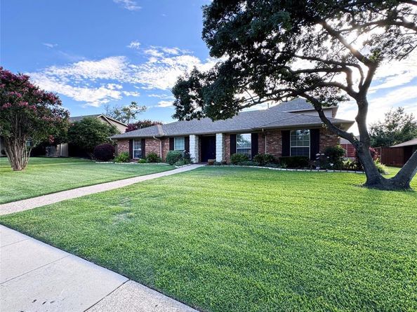 3303  Canyon Creek Drive , Richardson Texas 75080