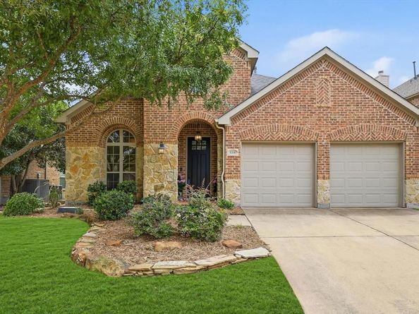 1336  Burnett Drive , Lantana Texas 76226