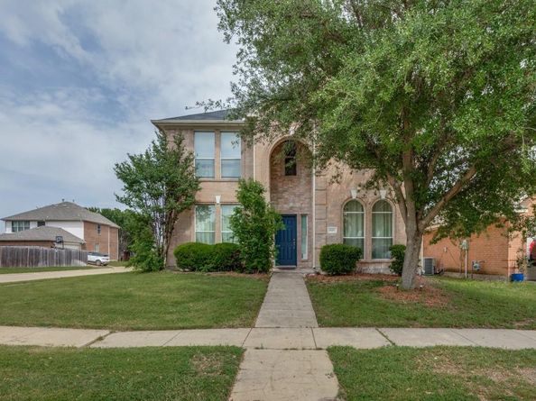 6701  Kinross Drive , Arlington Texas 76002