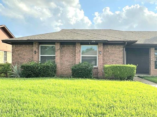 304  Cole Street , Garland Texas 75040