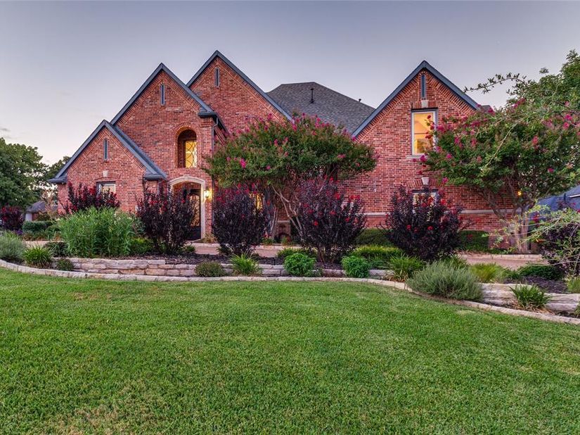 801  Shady Bend Court , Highland Village Texas 75077