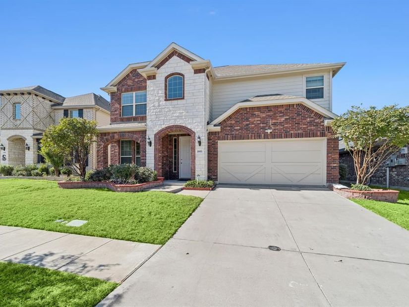 1805  Longwood Lane , Garland Texas 75042
