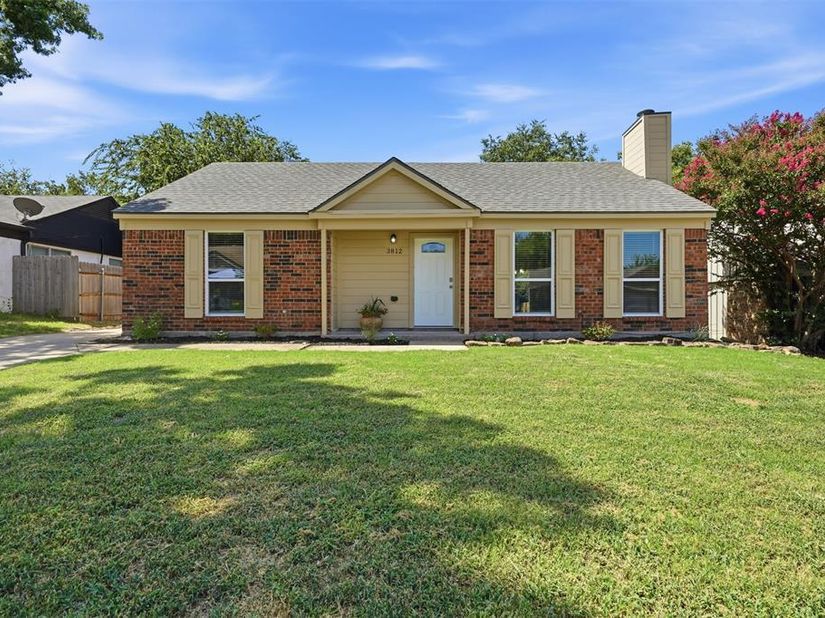 3812  Bigleaf Lane , Fort Worth Texas 76137