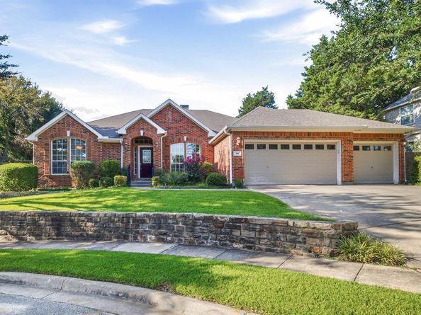 108  Trunkwood  , Grapevine Texas 76051