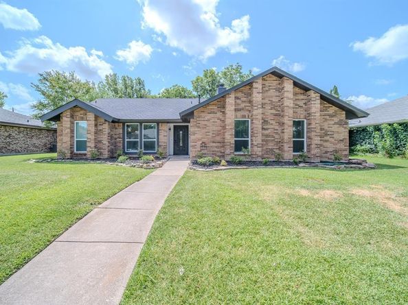 142  Ridgegate Drive , Garland Texas 75040
