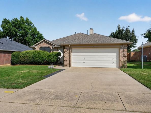 2103  Meadowview Drive , Corinth Texas 76210