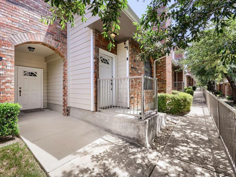 2800  Keller Springs Road  4C, Carrollton Texas 75006