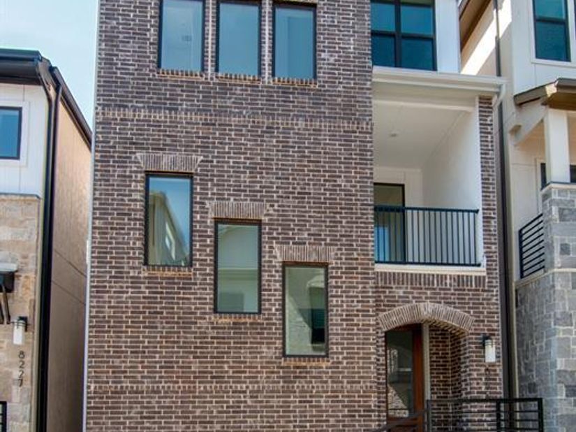8221  Folcroft Lane , Dallas Texas 75231