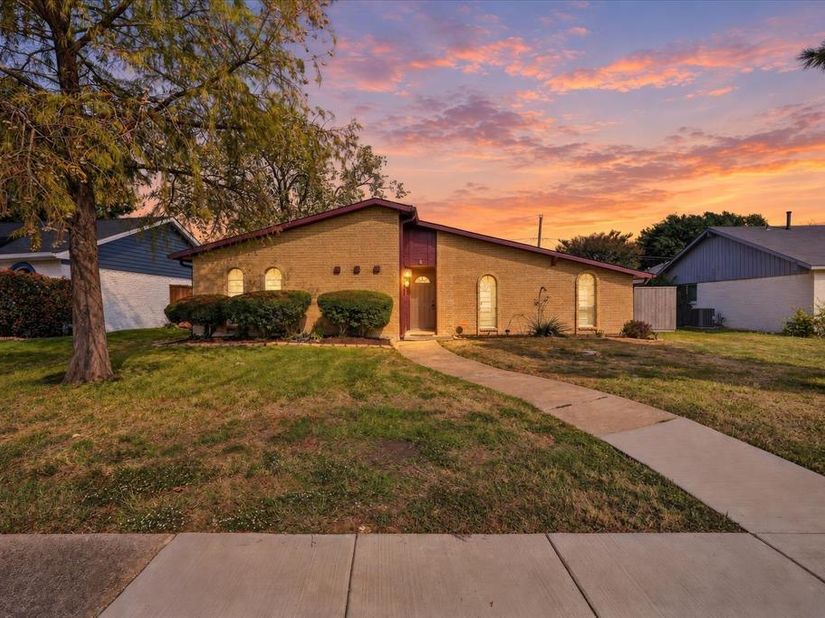 2109  Overglen Drive , Plano Texas 75074