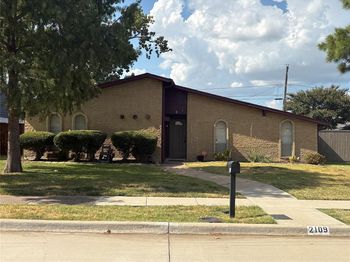 2109  Overglen Drive 