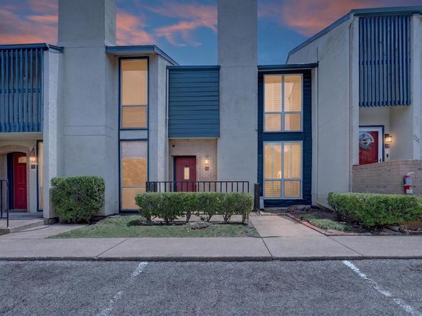 7175  Fair Oaks Avenue  55, Dallas Texas 75231