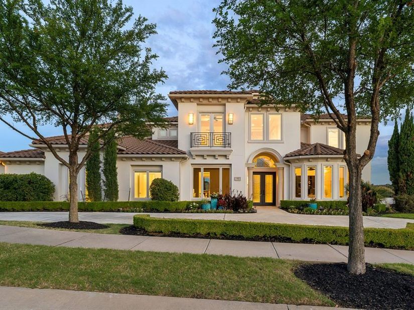 1013  Excalibur Boulevard , Lewisville Texas 75056