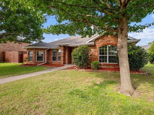 5709  Eagle Drive , Rowlett Texas 75088