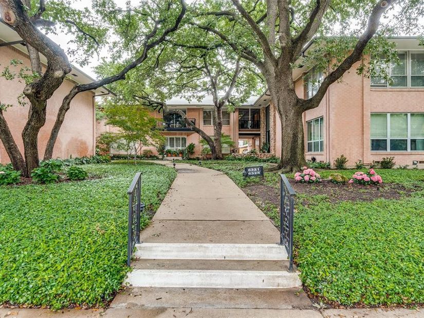 6321  Bandera Avenue  D, Dallas Texas 75225