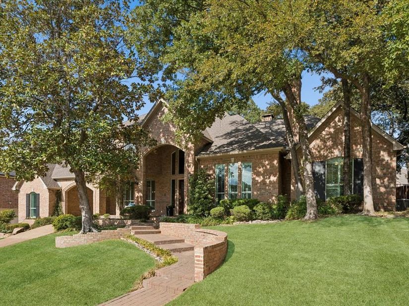 2865  Woodhollow Drive , Highland Village Texas 75077