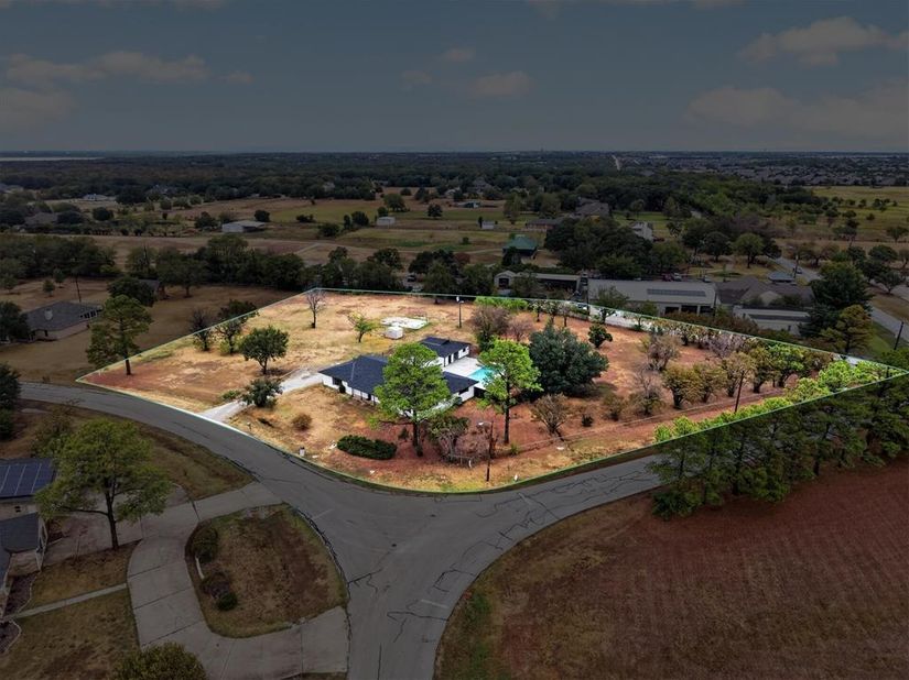 600  Lakeshore Boulevard , Oak Point Texas 75068