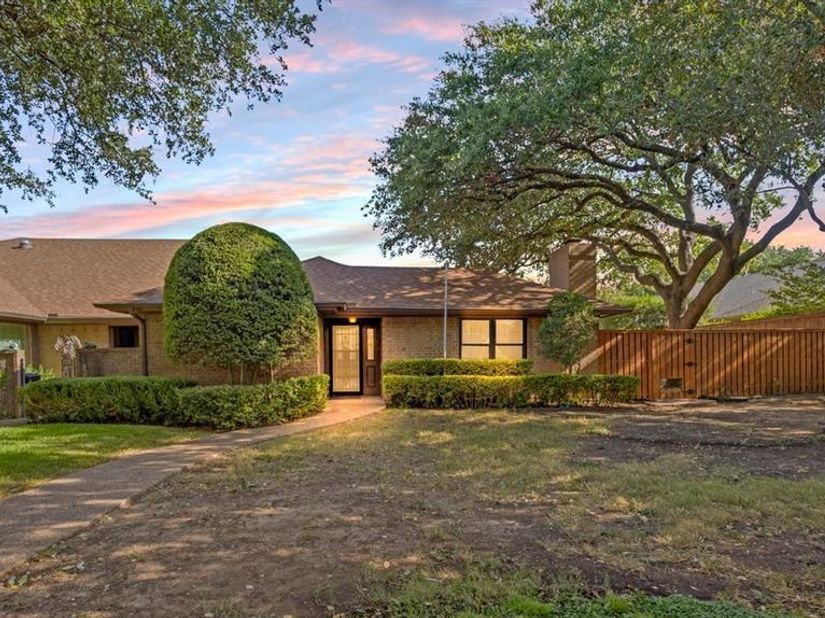 5850  Westhaven Drive , Fort Worth Texas 76132