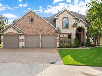 1530  Fairlakes Pointe Drive 