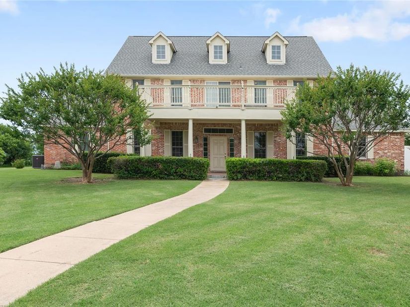 404  High Meadow Lane , Heath Texas 75032