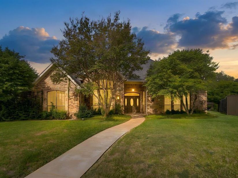 2609  Antlers Court , Plano Texas 75025