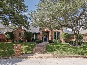 807  Muirfield Drive 