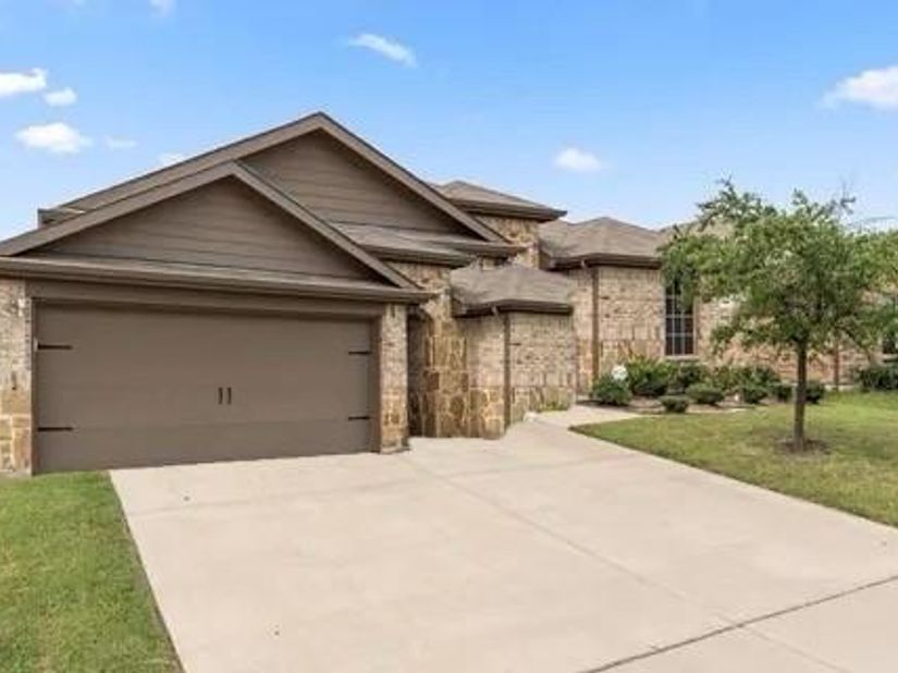 905  Decker Drive , Fate Texas 75189