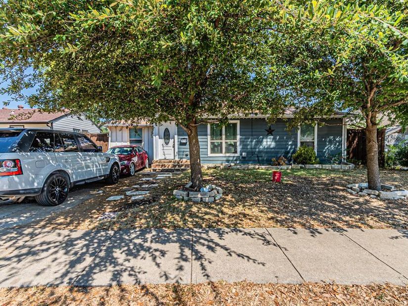 305  Chandler Drive , Garland Texas 75040