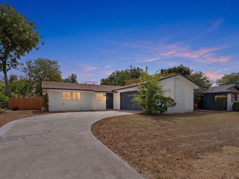 4649  South Drive W, Fort Worth Texas 76132